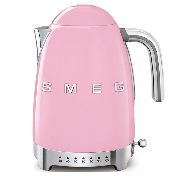 🤩Check out the new Smeg Knife set - New World Three Parks