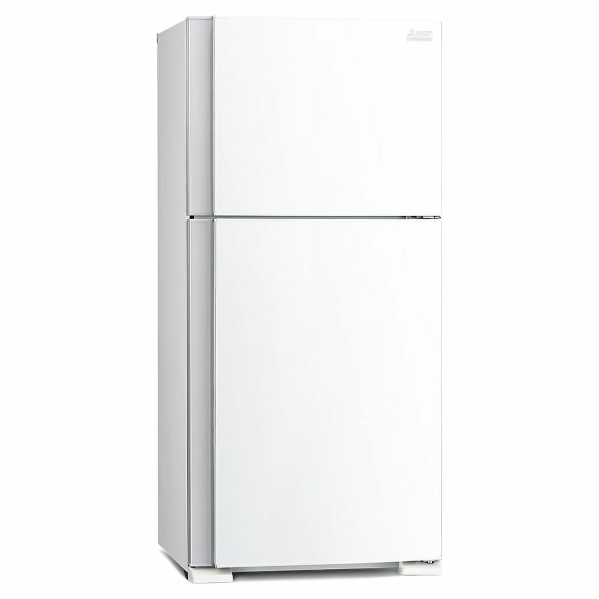 white avanti mini fridge